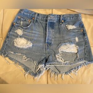 Levi 501 distressed Shorts. Little wear, like new! Size women’s 6.